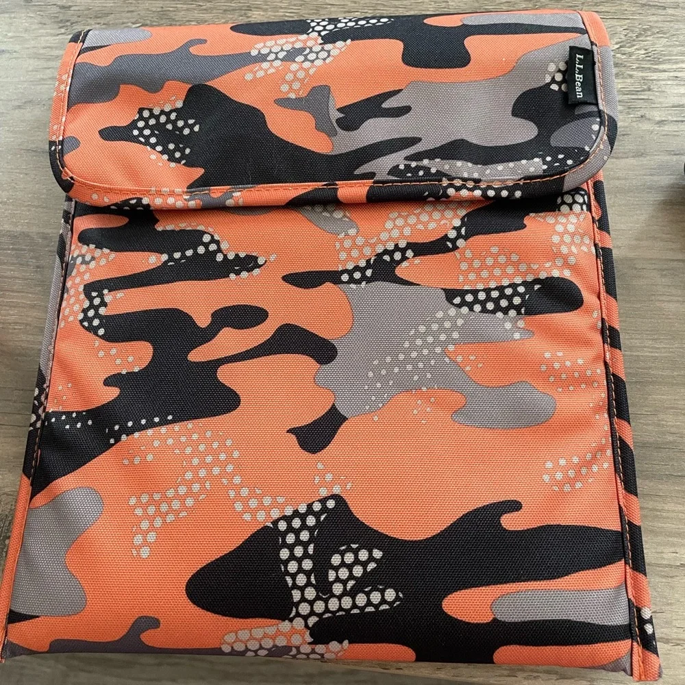 L.L. Bean Ipad Kindle E reader Tablet Padded Camouflage Travel carry Case